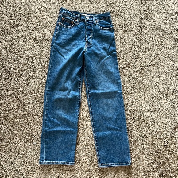 Levi’s Ribcage Straight Ankle Jeans - Picture 1 of 4
